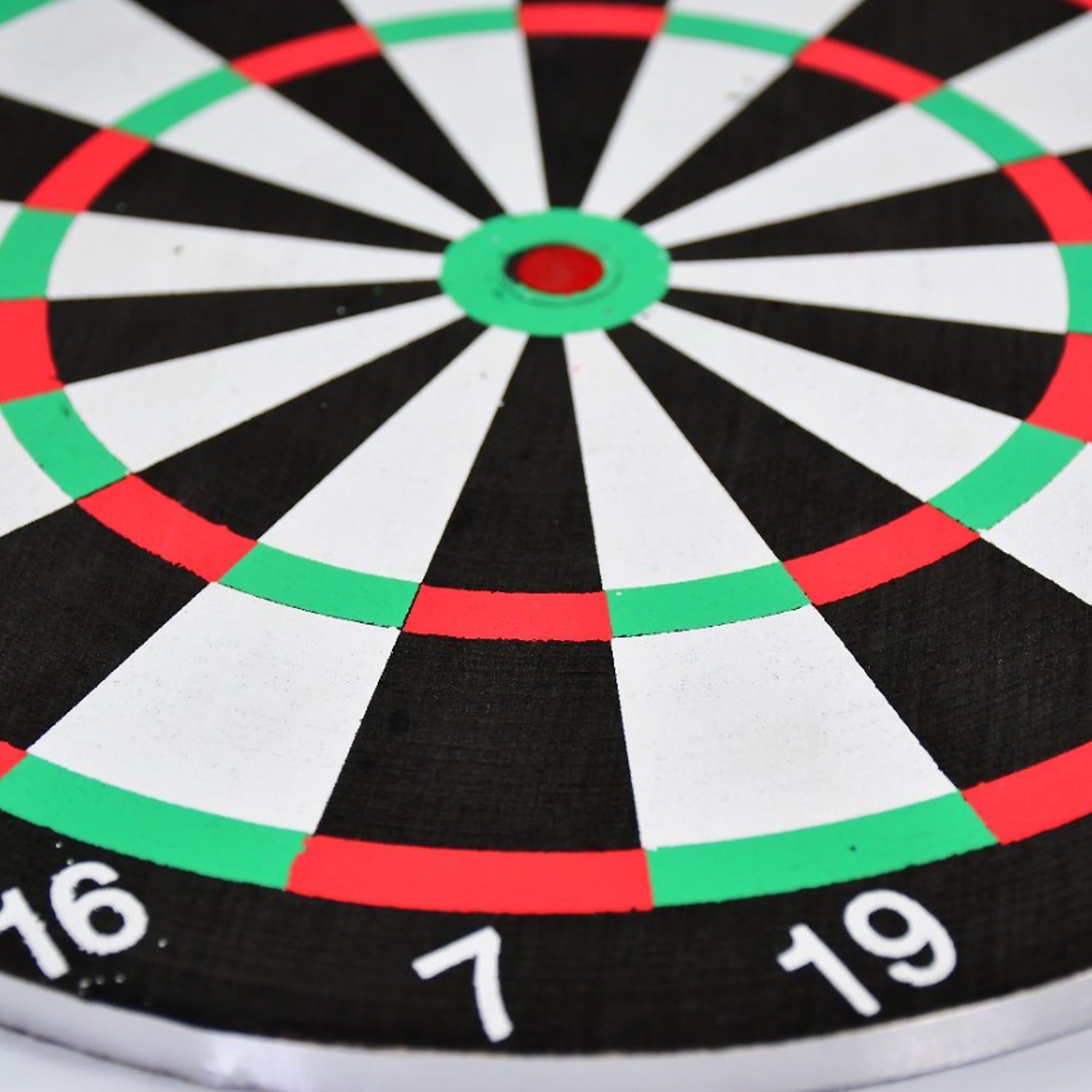 Dart board and dart set close-up portable dart board