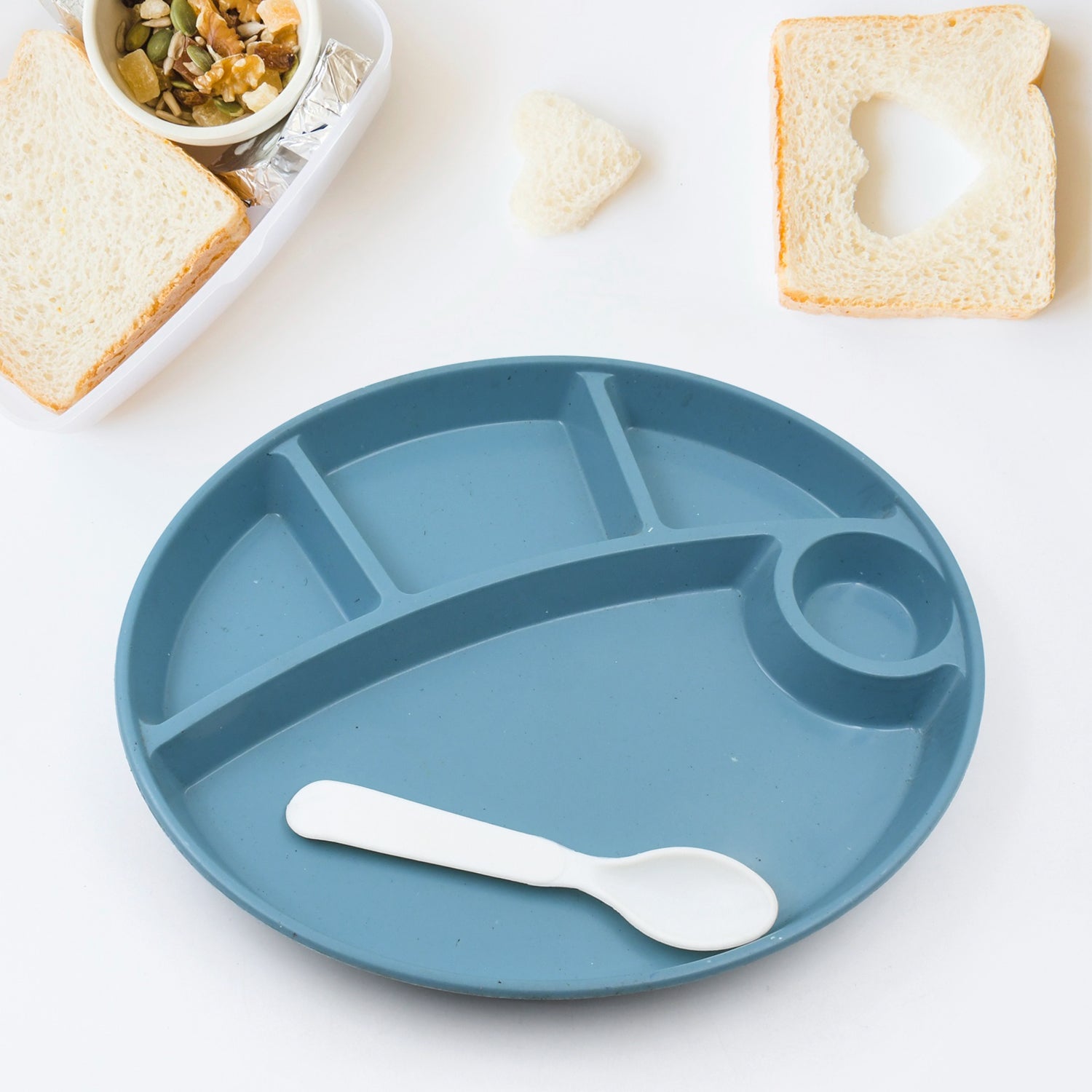Biodegradable 5 Compartment Plate With Spoon for kids