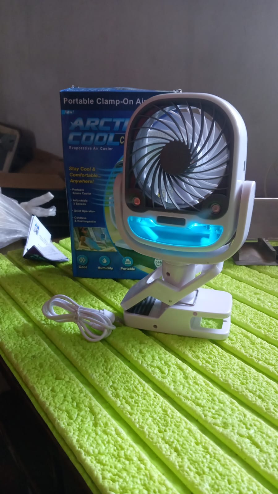 Air Portable Fan, Grip Go 3 Speed Small Fan
