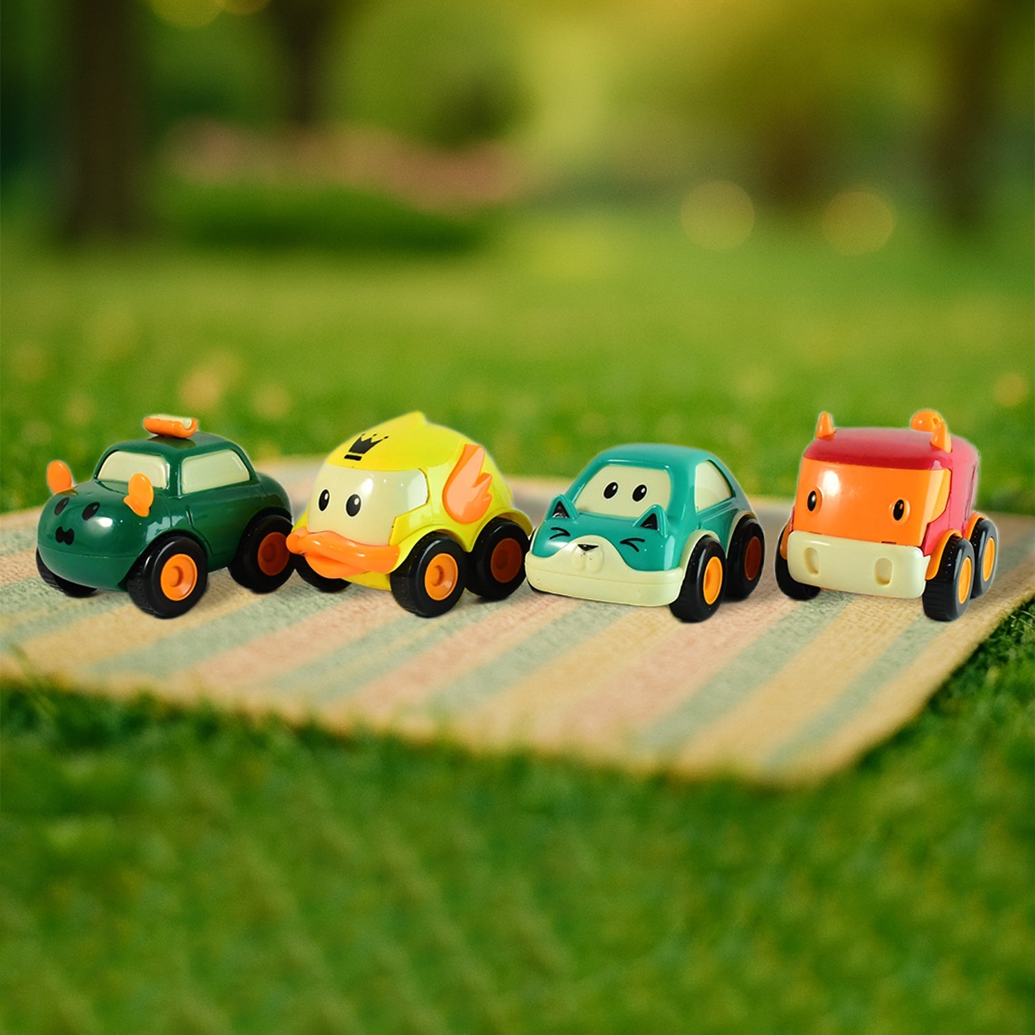 Funwoods Animal Cartoon Pull-Back Toy Car - (4 Pc / Set)