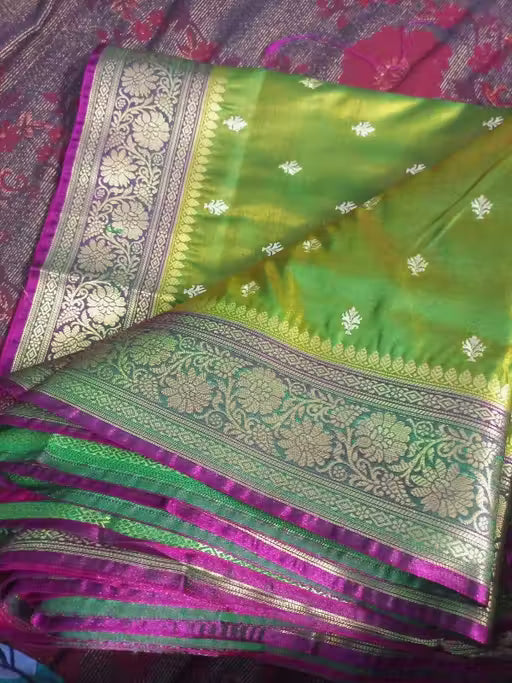 Mehendi Banarasi Satin Silk Saree – Green Zari Woven Traditional Wear