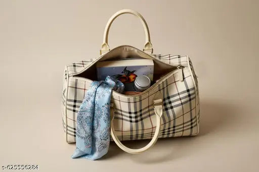 Classic Weekender Duffel Bag | 25L Cabin‑Friendly | Quilted Pattern