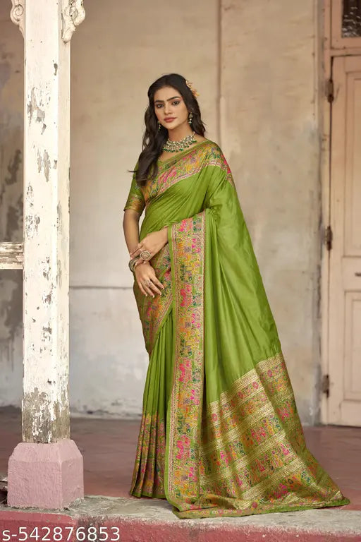 Mehendi Green Pure Dola Handwoven Silk Saree