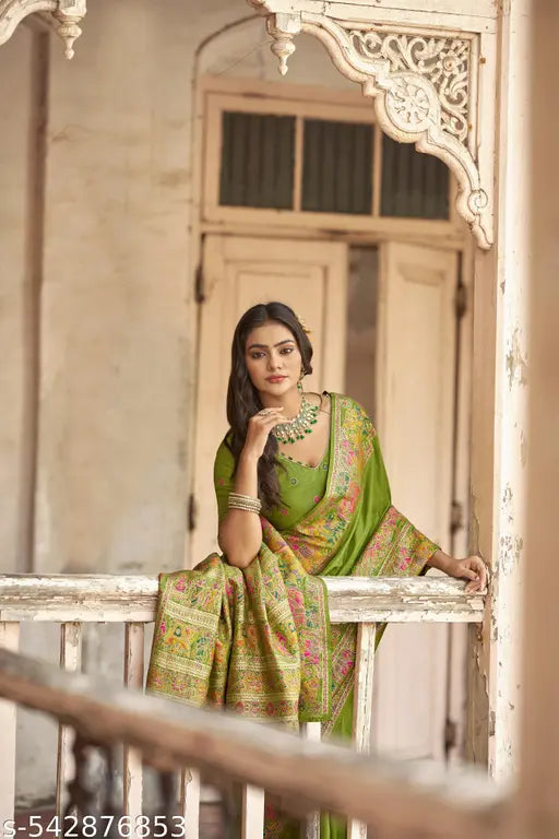Mehendi Green Pure Dola Handwoven Silk Saree